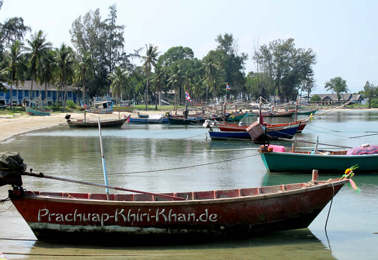 Fischerboote in Ao Manao Thailand